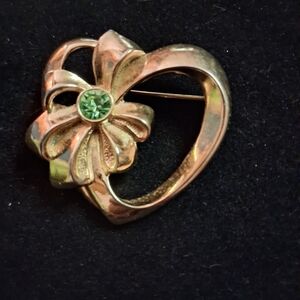 Avon Gold Heart Brooch with Green Accent